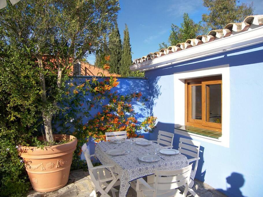 Private & Pool Nr Puerto Banus *